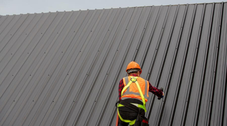Professional residential roofers in Gwynneville, IN